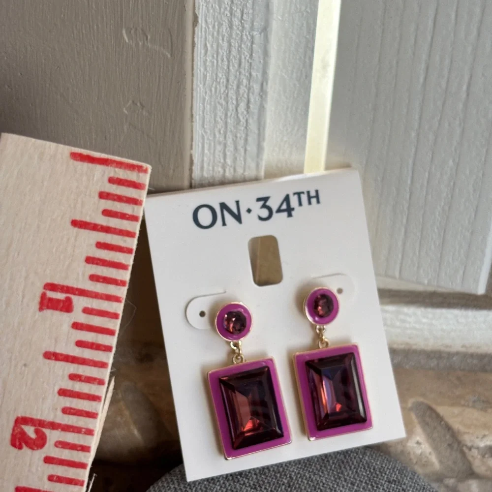 ON-34th Pink and Gold Geometric Earrings New with Tags Chunky - Picture 2 of 2